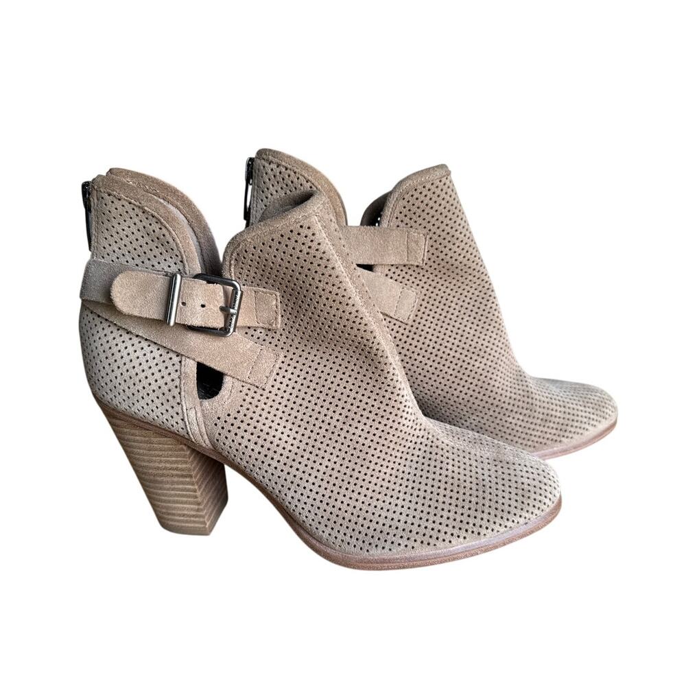 VINCE CAMUTO Perforated Tan Ankle Bootie sz 8.5/39 - Picture 2 of 8